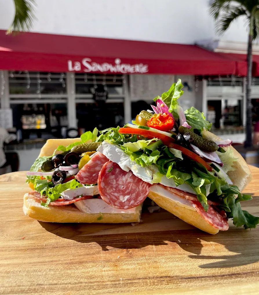 La Sandwicherie Brickell modern storefront and counter seating
